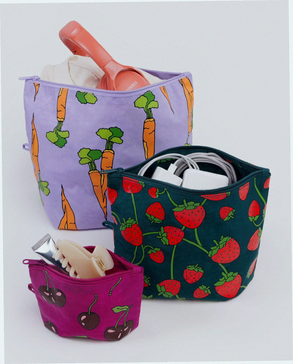 Go Pouch Set Travel Pouches - Carrots & Berries