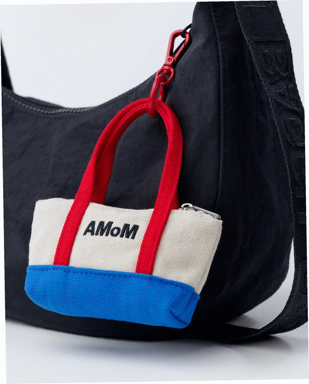 MOMA Tote Charm - Red Blue