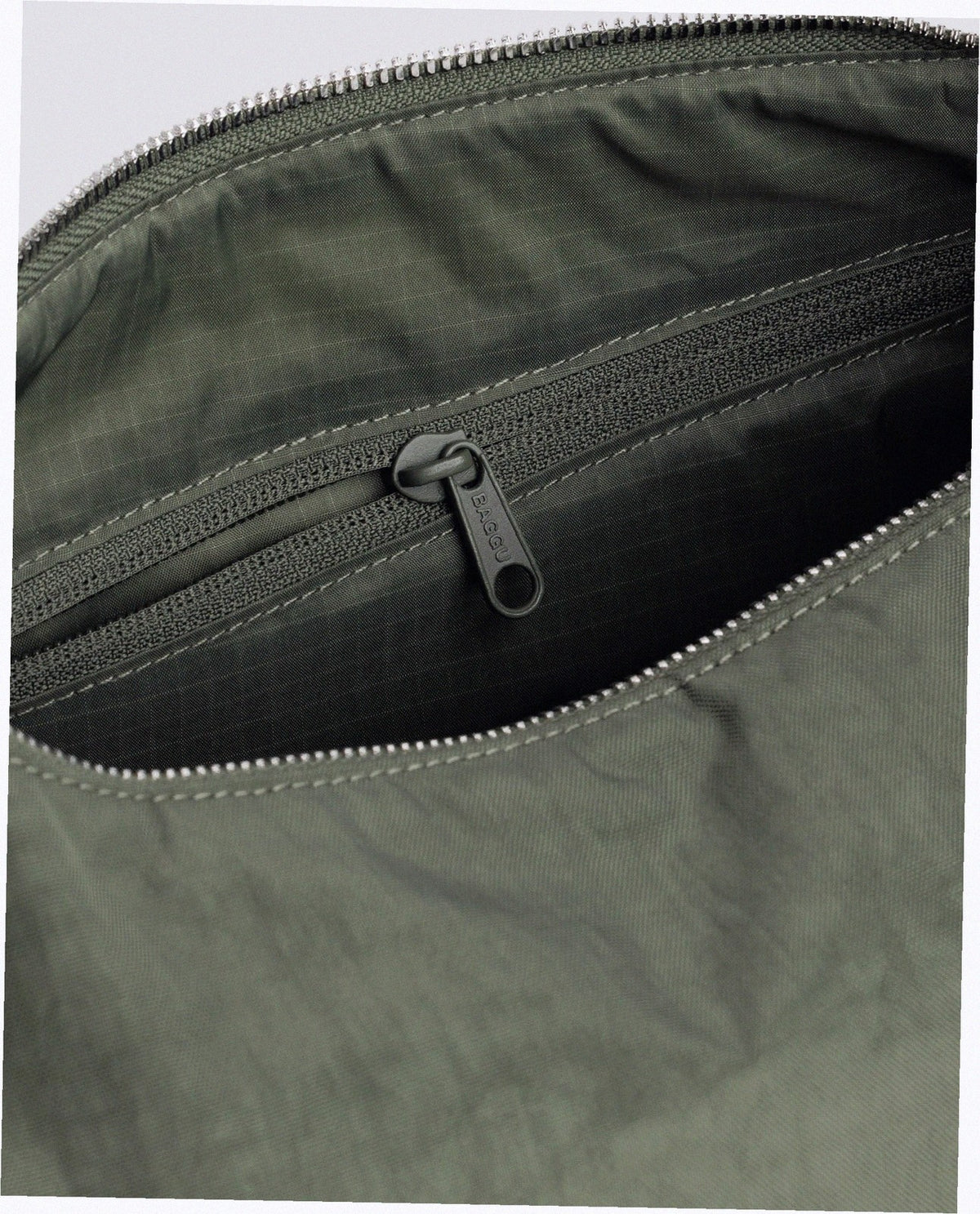 Nylon Meringue Bag - Caper