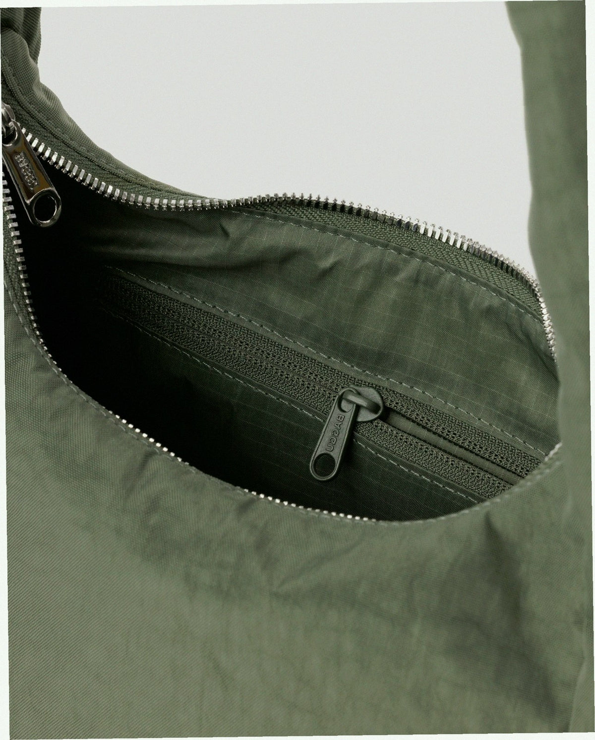 Small Nylon Meringue Bag - Caper